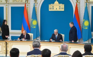 Қасым-Жомарт Тоқаев пен Никол Пашинян  Бірлескен мәлімдеме қабылдады