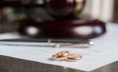 Разлук так много на земле и разных судеб: Турсынбек Кабатов ответил на заявления экс-супруги