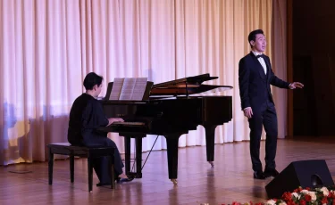 Прошел юбилейный концерт в честь празднования 100-летия Нургисы Тлендиева