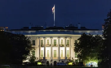 Стрельба рядом с Белым домом в Вашингтоне: ранены бойцы Нацгвардии (видео)