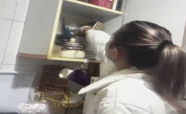 Спрятала среди лекарств: в Алматы у пенсионерки нашли сверток наркотиков