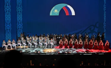 Президенты Казахстана и России посетили Гала-концерт в Большом театре