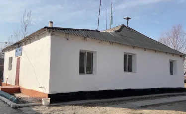 Без школы: в Жамбылской области дети учатся в здании старого частного дома