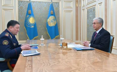 Глава государства провел встречу с министром внутренних дел Ержаном Саденовым
