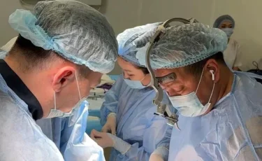 Онкохирурги Алматы спасли жизнь пациентке с раком и тяжелой сердечной недостаточностью