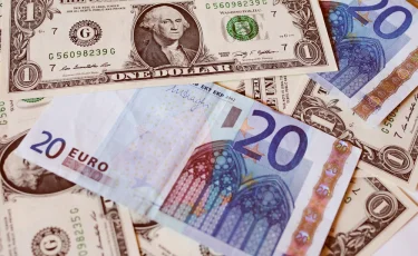 Курс евро и доллара в обменниках Астаны и Алматы 6 ноября 2025