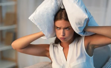 Как жить спокойнее, если соседи шумят или постоянно сверлят