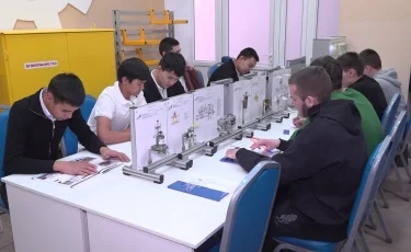 Колледждер кәсіби мамандар ұстаханасына айналуы қажет - Президент