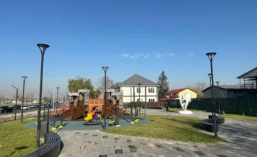 Жетісу ауданында 28 аула мен 1,5 шақырым жағалау абаттанды