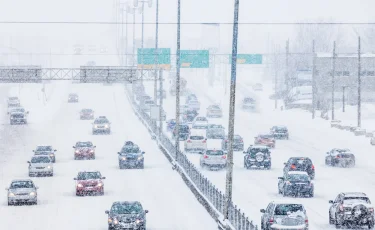 Новый закон: какие автомобили больше не смогут передвигаться по Казахстану