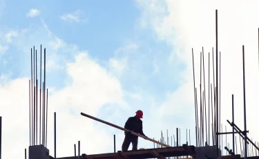 Топ-стран, откуда приезжают трудовые мигранты в Казахстан