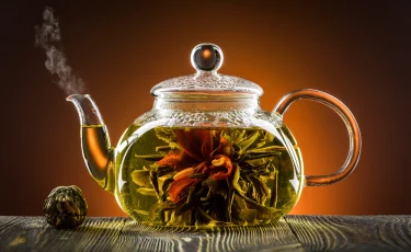 Мифы и реальность: можно ли пить вчерашний чай без вреда для здоровья
