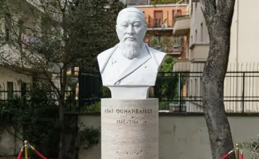 В Риме открыли бюст Абая Кунанбаева