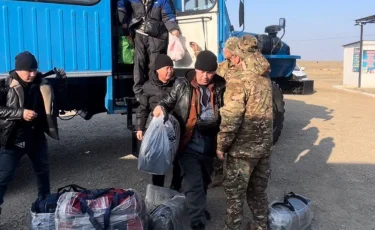 Техническая поломка: автобус с группой иностранцев застрял на трассе