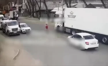 Алматыда 7 жастағы қыздың өмірін қиған жол апатына қатысты іске нүкте қойылды