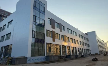 Алматының Бостандық ауданында жаңа емхананың құрылысы аяқталуға жақын