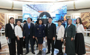 В Алматы состоялась общегородская ярмарка вакансий в рамках Года рабочих профессий