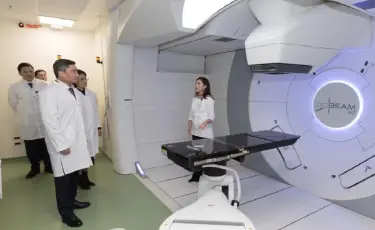 Олжас Бектенов  барлық өңірден келген онкопациенттерін қолжетімді озық емдеу әдістерімен қамтамасыз етуді тапсырды