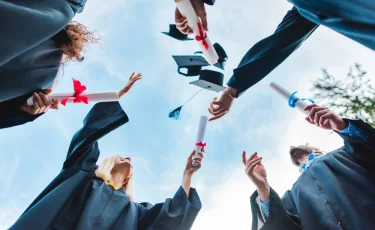 Новые возможности: 13 стран Азии признают дипломы казахстанских вузов