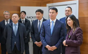 Аким Алматы посетил спортивный комплекс и Национальную библиотеку