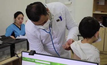 Балаларға аспирин бермеңіз: ЖРВИ және тұмау белгілері байқалса, не істеу керек