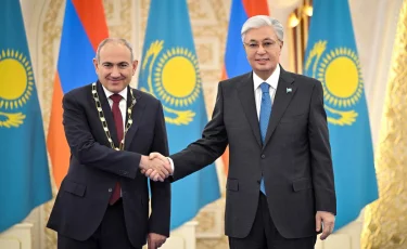 Президент Армения премьер-министрін "Алтын Қыран" орденімен марапаттады