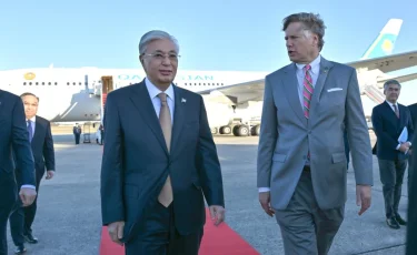 Мемлекет басшысы Вашингтонға ресми сапармен барды