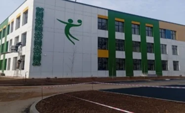 В Жетысуском районе строится школа и откроются поликлиники