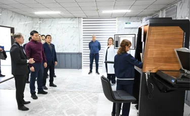 Благоустройство и цифровизация: аким Алматы посетил несколько объектов Алатауского района