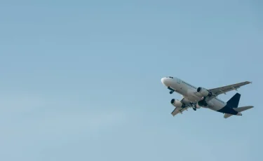 Турецкий военный самолет потерпел крушение в Грузии по пути из Азербайджана (видео)