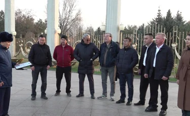 Образцовый водитель: алматинских таксистов наградили за безупречное вождение