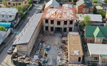 Алматыда заңсыз ірі нысан сүріліп жатыр