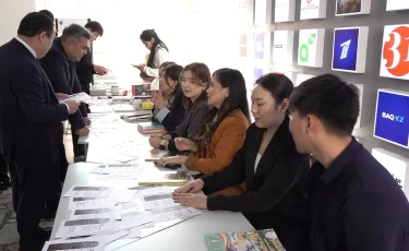 Первые шаги к карьере: в КазНУ прошла ярмарка вакансий для будущих специалистов