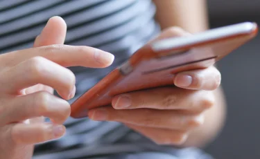 Умный телефон без стресса: как использовать технологии с пользой