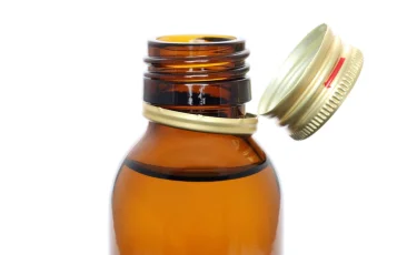 Убийственное лекарство: более 20 детей умерло из-за сиропа от кашля