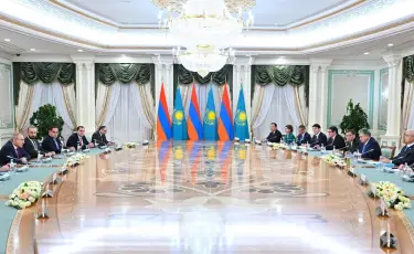 Қазақстан Армения мен Әзербайжанның бейбітшілік жолындағы ұмтылысын қолдайды - Президент