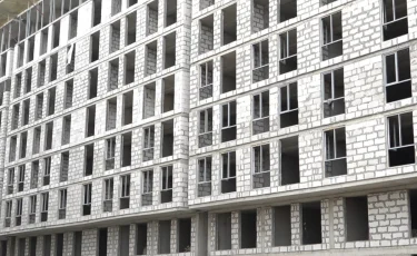 Ни жилья, ни денег: в Алматинской области строители незаконно возводили жилой комплекс