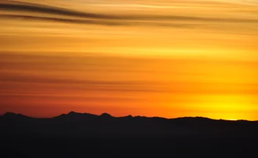 Миллионы лет без дождя и снега: где находится самое засушливое место на Земле