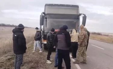 Қостанайда автобус бұзылып, 25 адам қауіпсіз жерге жеткізілді