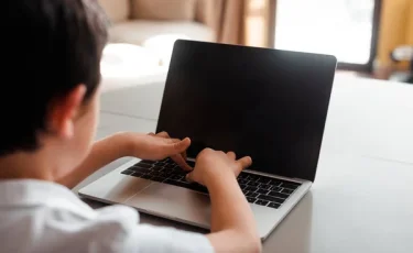 Елордада бастауыш сынып оқушылары қашықтан оқиды