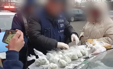 Столичные полицейские задержали автомобиль с надписью: «Я, девочка, мне можно»