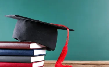 46 жалған диплом: дипломдар енді тек QR-код пен бірегей нөмір арқылы тексеріледі