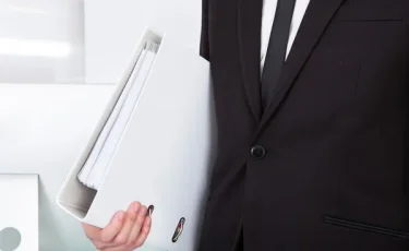 Руководителям школ и больниц разрешили заниматься бизнесом: что изменилось и чего остерегаться