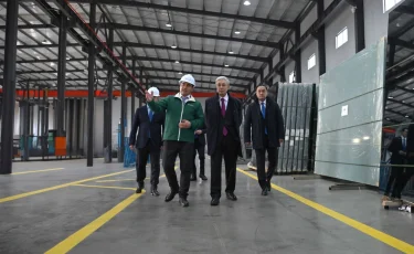 Президент Dala Glass әйнек өндіретін кәсіпорын қызметімен танысты