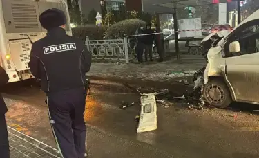 Автобус апаты: Астанада жүргізушісі қаза тапты