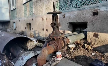 Изношенная теплотрасса: в Петропавловске сотни жильцов многоэтажек остаются без тепла