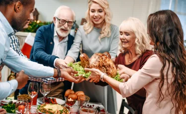 Как избежать конфликтов за праздничным столом