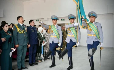 Жас сақшы: Шымкентте 30 оқушы полиция сыныбына қабылданды