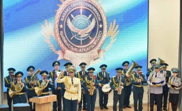 Алматыда 80-нен астам ҚАЖ қызметкері марапатқа ие болды