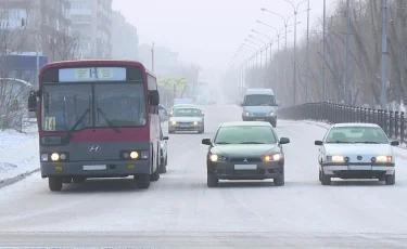 Опасный пассажир: в Темиртау мужчина ранил ножом 18-летнего парня в автобусе